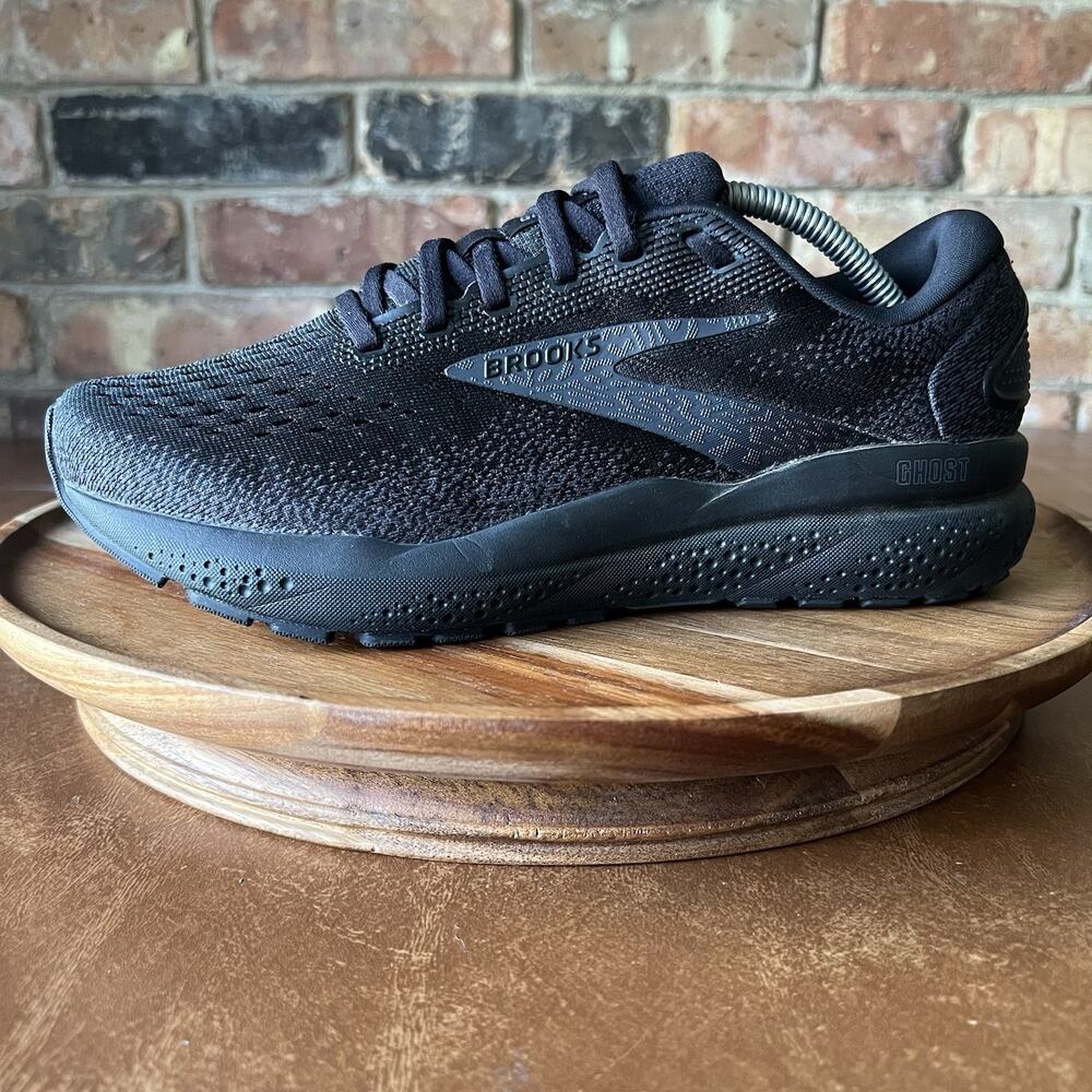 Brooks Ghost 16 Women's 8 W Natural Cushion Black Ebony Running Shoes Sneakers